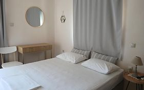 Kritikos Rooms